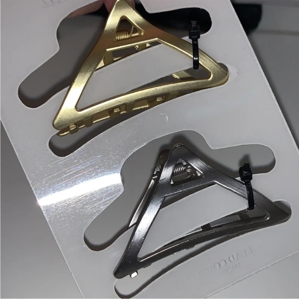 🩷FIRM PRICE🩷Natasha Couture Hair clips